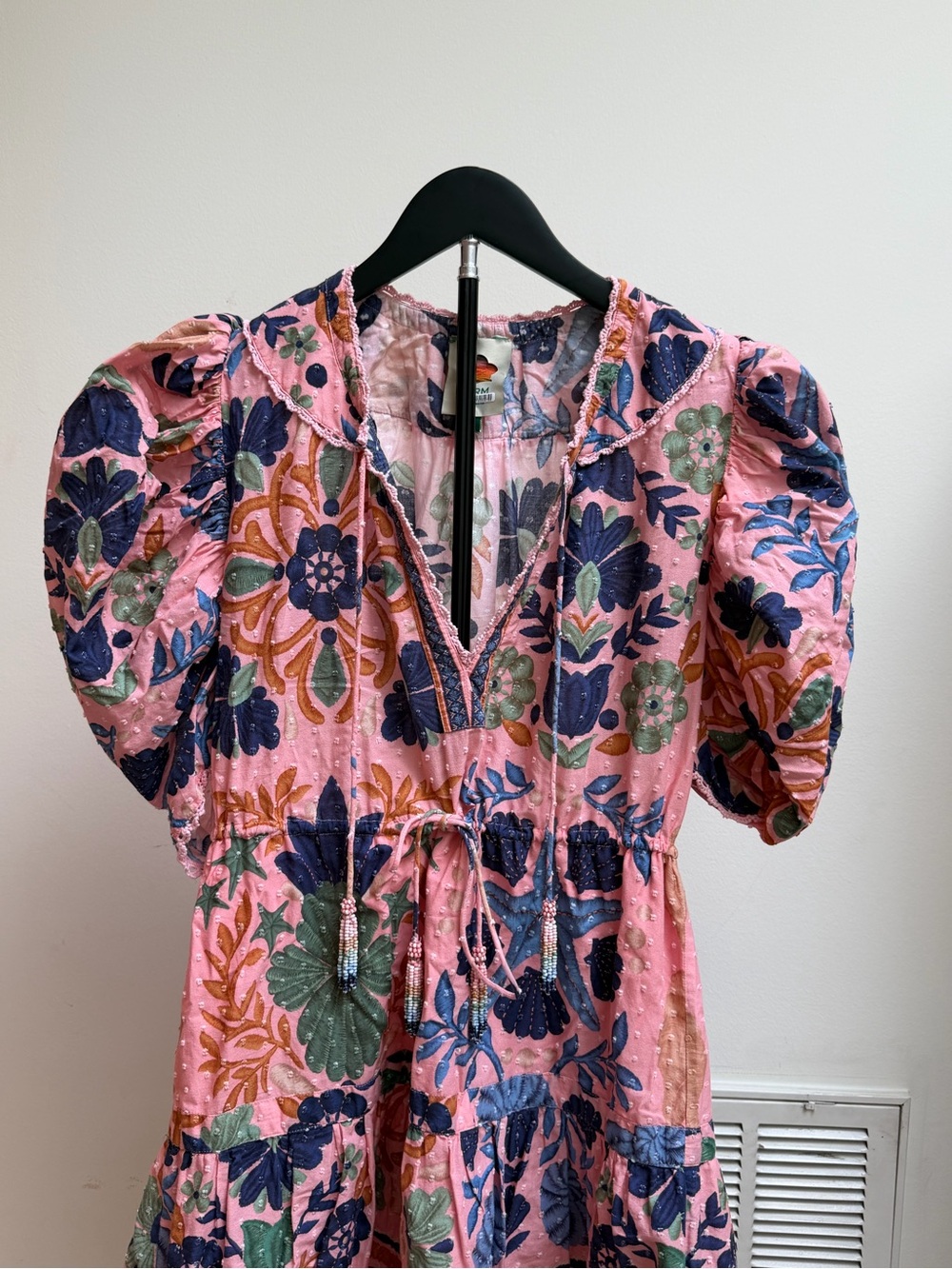 FARM Rio Pink “Seashell Tapestry” Puff Sleeve Tassel Mini Dress Size S - Picture 8 of 16